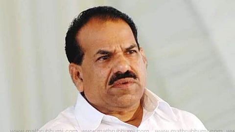 വിഷ്ണുനാഥിനെ മാറ്റിയത് വിജയകുമാര് ഹിന്ദുത്വ ശക്തികളുടെ ഇഷ്ടക്കാരന് ആയതിനാല്; ആരോപണത്തിലുറച്ച് കോടിയേരി