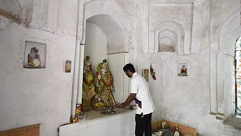 പുരാതന ശവകുടീരം ക്ഷേത്രമാക്കിയത് ഗുരുതരമായ നിയമലംഘനമെന്ന് പുരാവസ്തു വകുപ്പ്