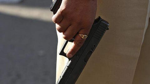 ബിഎസ്എഫ് ജവാന് 3 സഹപ്രവര്ത്തകരെ വെടിവെച്ചുകൊന്ന ശേഷം ആത്മഹത്യ ചെയ്തു