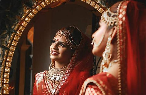 പത്മാവതി മലയാളത്തില്: ഒരു അഡാറ് ലൗ നായികയുടെ ഫോട്ടോഷൂട്ട് കാണാം