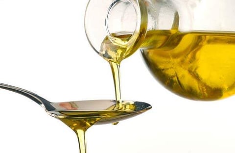 വെളിച്ചെണ്ണയ്ക്ക് ബ്രാന്ഡ് രജിസ്ട്രേഷന് നിര്ബന്ധമാക്കി; ഒരു സ്ഥാപനത്തിന് ഒരു ബ്രാന്ഡ് മാത്രം; വ്യാജന് തടയാന് നടപടി