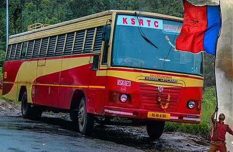 ആനവണ്ടി ഏതെങ്കിലും ഹോട്ടലില് നിര്ത്തില്ല;യാത്രക്കാര്ക്ക് നല്ല ഭക്ഷണം കഴിക്കാന് ഇനി 'ഫുഡ് സ്റ്റോപ്പുകള്'