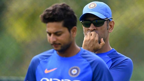 300 മത്സരങ്ങള് കളിച്ചു, എനിക്ക് ഭ്രാന്താണെന്ന് നിനക്ക് തോന്നുന്നുണ്ടോ? കുല്ദീപിനോട് കലിപ്പിച്ച് ധോനി ചോദിച്ചത്