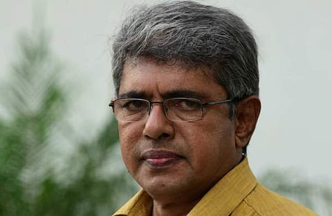 കവിയുടെ നോവല്: ബാലചന്ദ്രന് വടക്കേടത്ത് എഴുതുന്നു