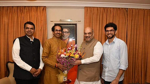 സര്ക്കാര് അനുകൂല വിപ്പ് ശിവസേന പിന്വലിച്ചു ; അംഗബലത്തിന്റെ അഹങ്കാരമാണ് ബിജെപിക്കെന്ന് സാമ്ന