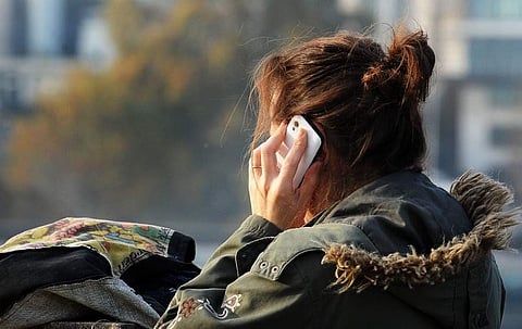 മൊബൈല് ഫോണിന്റെ ഉപയോഗം കുറച്ചോളൂ: നിങ്ങളെക്കാത്തിരിക്കുന്നത് വലിയ ഓര്മ്മക്കുറവ്