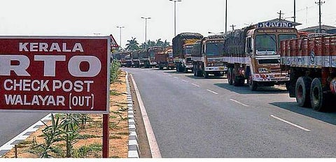 സമരത്തിനിടെ ലോറി ക്ലീനറെ കല്ലെറിഞ്ഞു കൊന്ന സംഭവം: മൂന്നുപേര് കസ്റ്റഡിയില്