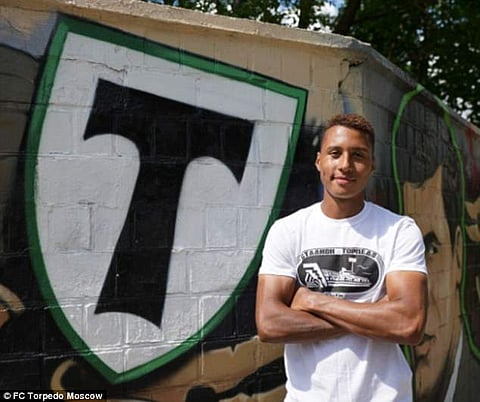 വെളുത്ത ആരാധകര് പറഞ്ഞു, കറുത്തവന് വേണ്ട; അവസാനിക്കാതെ ഫുട്ബോളിലെ വര്ണവെറി