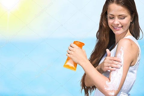 സണ്സ്ക്രീന് ഉപയോഗിക്കാറുണ്ടോ? എങ്കില് ഇതൊന്നു ശ്രദ്ധിക്കൂ