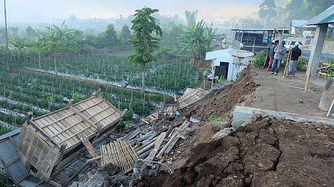 ഇന്തൊനേഷ്യയില് ഭൂചലനം; പത്തു പേര് കൊല്ലപ്പെട്ടു, 40 പേര്ക്ക് പരിക്ക്
