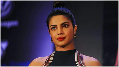 അനധികൃത നിര്മ്മാണം; അമിതാഭ് ബച്ചനും അനുഷ്കയ്ക്കും പിന്നാലെ പ്രിയങ്ക ചോപ്രയ്ക്കും  ബിഎംസിയുടെ നോട്ടീസ്