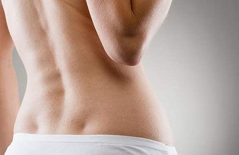 നട്ടെല്ലു ശസ്ത്രക്രിയ സുരക്ഷിതമോ? ശരീരം തളര്ന്നുപോവാനുള്ള സാധ്യതകളുണ്ടോ? ഈ പന്ത്രണ്ടുകാരിയുടെ കഥ കേള്ക്കൂ