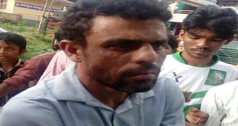 ഓട്ടോയിലിരുന്നു രണ്ട് വയസ്സുകാരന് കരഞ്ഞു; തട്ടിക്കൊണ്ടു പോകുന്നുവെന്ന സംശയത്തെ തുടര്ന്ന് അച്ഛനെ ആള്ക്കൂട്ടം മര്ദ്ദിച്ചു