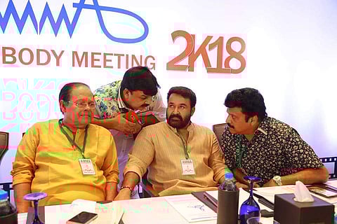 പ്രളയ ബാധിതരെ സഹായിക്കാന് സ്റ്റേജ് ഷോയുമായി അമ്മ; മലയാളികള് കൂടുതലുള്ള വിദേശ രാജ്യം വേദിയാവും