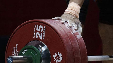 ഇന്ത്യയുടെ ഭാരോദ്വഹന താരം മരിച്ച നിലയില്, മൃതദേഹം കണ്ടെത്തിയത് കുളത്തില് നിന്ന്