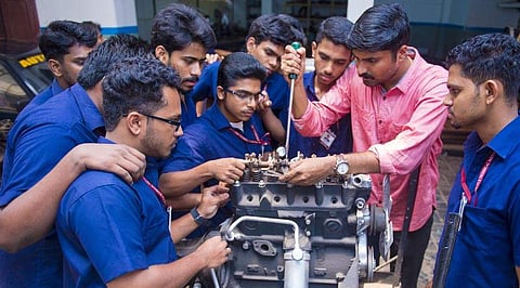 ഇന്ന് നടത്താനിരുന്ന അഖിലേന്ത്യാ ട്രേഡ് ടെസ്റ്റ് മാറ്റിവെച്ചു