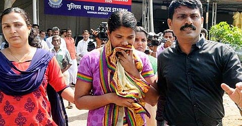 പിണറായി കൂട്ടക്കൊല; മുഖ്യപ്രതി സൗമ്യയുടെ ആത്മഹത്യയില് മൂന്ന് ജയില് ജീവനക്കാര്ക്ക് സസ്പെന്ഷന്