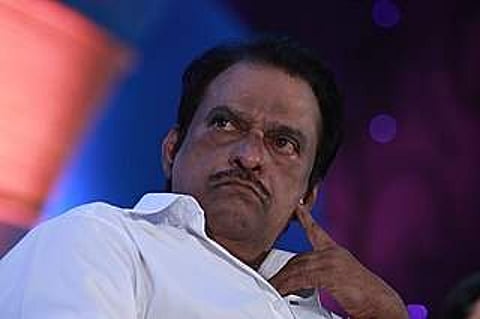 ആരാണ് ഇതെല്ലാം പറഞ്ഞ് പരത്തുന്നത്: വടക്കന് വീരഗാഥയുടെ രണ്ടാം ഭാഗത്തെക്കുറിച്ച് ഹരിഹരന്