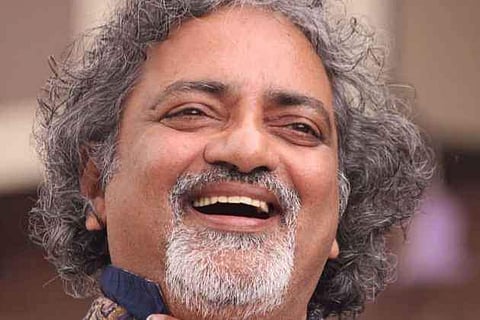 മലയാളികള്ക്ക് അപമാനകരമായ ദിവസങ്ങളിലൂടെയാണ് നമ്മള് ഇപ്പോള് കടന്നുപോകുന്നത്: ജോയ് മാത്യു