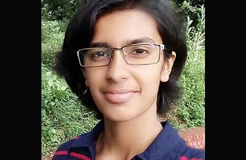 എഞ്ചിനിയറിംഗ് പഠനം തുടരണ്ട; ഐഐടി വിദ്യാര്ത്ഥിനി ആത്മഹത്യ ചെയ്തു