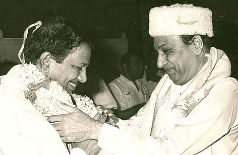 കരുണാനിധിയും എംജിആറും