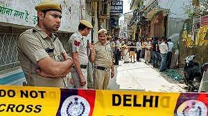 'അവര് 11 പേരും മരിക്കാന് ഉദ്ദേശിച്ചിരുന്നില്ല' ; ബുരാരി കൂട്ട മരണത്തില് സൈക്കോളജിക്കല് ഓട്ടോപ്സി റിപ്പോര്ട്ട് പുറത്ത്