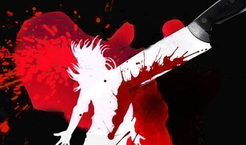 വിവാഹ അഭ്യര്ത്ഥന നിരസിച്ചു; തിരുവനന്തപുരത്ത് ആശുപത്രി ജീവനക്കാരിയെ ഓട്ടോ ഡ്രൈവര് വെട്ടി