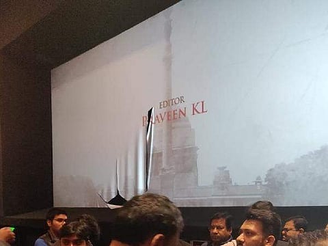 തീയറ്റര് അടിച്ചു തകര്ത്തു; ആക്സിഡന്റല് പ്രൈം മിനിസ്റ്റര് സിനിമയ്ക്ക് നേരെ കോണ്ഗ്രസ് പ്രവര്ത്തകര്