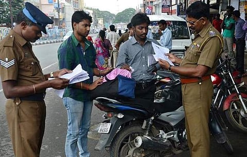 ഇനി വഴിയിൽ തടയില്ല ; വാഹനരേഖകളും നിയമലംഘനങ്ങളും കണ്ടെത്താൻ ചാരക്കണ്ണുമായി മോട്ടോർ വാഹന വകുപ്പ്