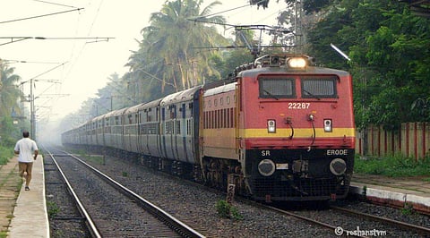 രാജ്യറാണി സ്വതന്ത്ര ട്രെയിൻ മെയ് ഒൻപത് മുതൽ; ട്രെയിനുകളുടെ പുതുക്കിയ സമയക്രമം സംബന്ധിച്ചു പരാതികൾ വ്യാപകം