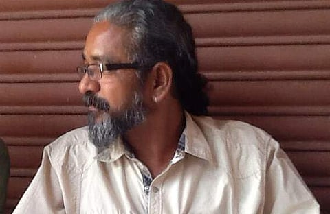 ചാണകവെള്ളം തളിച്ച ബക്കറ്റുമായി കാത്തിരുന്നു, തലയിലൂടെ ഒഴിച്ചു; ആക്രമണം ആസൂത്രിതമെന്ന് പ്രിയനന്ദനന്