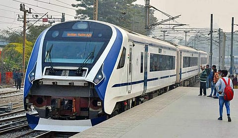 ആ പേര് അങ്ങനെ മാറില്ല, 'ട്രെയിന് 18' 'ട്രെയിന് 18' തന്നെ