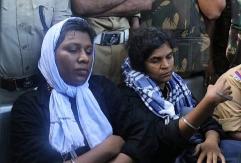 ശുദ്ധിക്രിയ വിവേചനം ; തന്ത്രിക്കെതിരെ സുപ്രിംകോടതിയെ സമീപിക്കുമെന്ന് ബിന്ദുവും കനകദുർഗയും