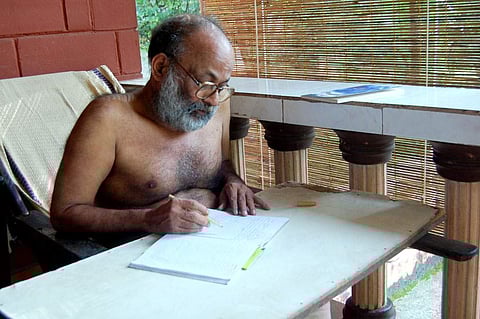 സ്നേഹത്തിന്റെ സ്വാതന്ത്ര്യം: മുല്ലനേഴിയെക്കുറിച്ച്