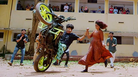 ടിക് ടോക് താരങ്ങളുടെ ചിത്രത്തിന് പേര് 'തല്ലുംമ്പിടി', നായകനായെത്തുന്നത് ഫുക്രു; ടീസർ കാണാം