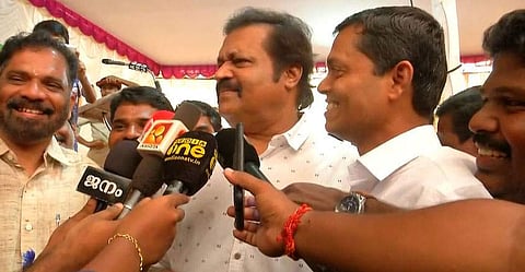 'എറണാകുളം അങ്ങെടുക്കുവോ?'; പ്രചാരണത്തിനെത്തിയ സുരേഷ് ഗോപിയോട് ആരാധകന്റെ ചോദ്യം; താരത്തിന്റെ മറുപടി