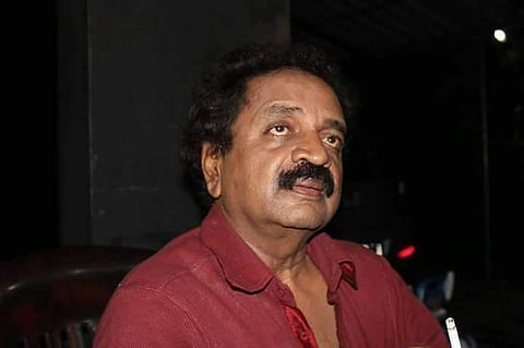 ഉന്മാദത്തിന്റെ സൂര്യകാന്തിപ്പൂവ്: ടിഎന് ജോയിയെക്കുറിച്ച് ജോയ് മാത്യു എഴുതുന്നു