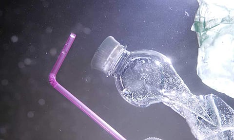 പ്ലാസ്റ്റിക്കിനെ തോല്പ്പിക്കാന് പകരക്കാരനെ കണ്ടെത്താമോ? ചലഞ്ചുമായി സര്ക്കാര്; ഒന്നാം സമ്മാനം മൂന്ന് ലക്ഷം