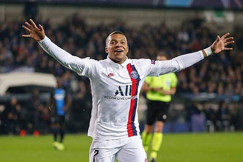 ആകെ കളിച്ചത് 38 മിനുട്ടുകള്; അതിനിടെ മൂന്ന് ഗോളുകളും റെക്കോര്ഡും; മെസിയെ പിന്നിലാക്കി എംബാപ്പെ