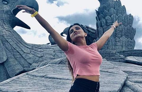 'ജീവിതത്തിലെ ഏറ്റവും മികച്ച അനുഭവങ്ങളിലൊന്ന്'; ജഡായുപ്പാറയില് നിന്നുള്ള തകര്പ്പന് ചിത്രങ്ങളുമായി മഞ്ജരി