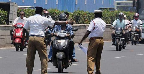 ഗതാഗത നിയമ ലംഘനം;  പുതിയ പിഴത്തുക ഇന്ന് മുതല് പ്രാബല്യത്തില്, വിജ്ഞാപനമിറങ്ങി