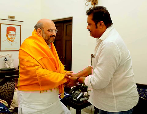 കേന്ദ്രമന്ത്രിയോ സംസ്ഥാന അധ്യക്ഷനോ ?: സുരേഷ് ഗോപി ഡല്ഹിയില് ; അമിത് ഷായുമായി അടിയന്തര കൂടിക്കാഴ്ച