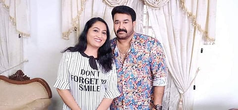 മോഹന്ലാലിനൊപ്പം നടി