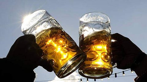 ഡ്രൈ ഡേ പൊടിപൊടിക്കാന് ബിയറും വൈനും ഓര്ഡര് ചെയ്തു; യുവതിക്ക് പണികിട്ടി, 52000 രൂപ പോയി