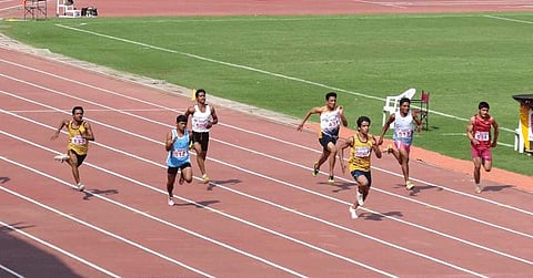 സ്കൂള് കായിക മേളയിലെ ആദ്യ സ്വര്ണം എറണാകുളത്തിന്; മാര് ബേസിലിന്റെ മുന്നേറ്റം