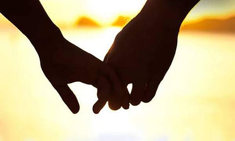 കാമുകന്റെ മോഹനവാഗ്ദാനങ്ങളില് മയങ്ങി, ഭര്ത്താവിനെ ഉപേക്ഷിച്ച് വീടുവിട്ടു; യുവതിയുടെ ആഭരണങ്ങളുമായി കാമുകന് മുങ്ങി