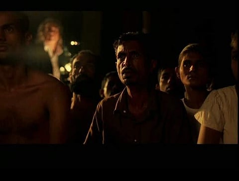 ഇറ്റിറ്റുവീഴുന്ന ഒച്ചയും കാഴ്ചയും: ഡോ. വി മോഹനകൃഷ്ണന് എഴുതുന്നു