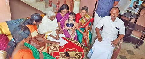 105-ാം വയസ്സിൽ അക്ഷരലോകത്തേക്ക് ; നാലാംതരം തുല്യതാ പരീക്ഷയെഴുതി ഭാഗീരഥി മുത്തശ്ശി