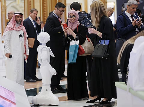 റിയാദിൽ നടന്ന ഫീച്വർ ഇൻവെസ്റ്റ്മെന്റ് ഫോറത്തിൽ പ്രദർശിപ്പിച്ചിരിക്കുന്ന റോബോട്ട്