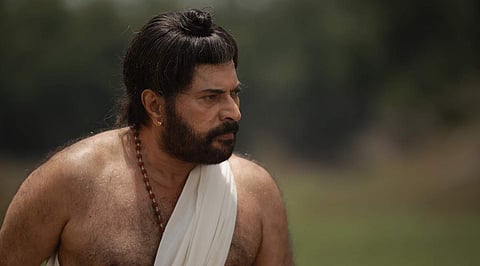 മാമാങ്കത്തിന്റെ ആദ്യ ദിന കളക്ഷന് 23 കോടിക്ക് മുകളില്; നശിപ്പിക്കാന് ശ്രമിക്കുന്നവരെ പുച്ഛത്തോടെ തള്ളിക്കളയുന്നെന്ന് നിര്മാതാവ്